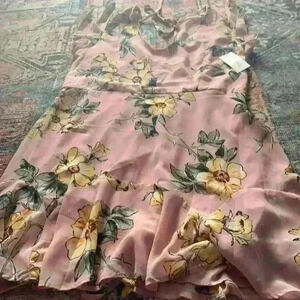 R O W .A gorgeous dress